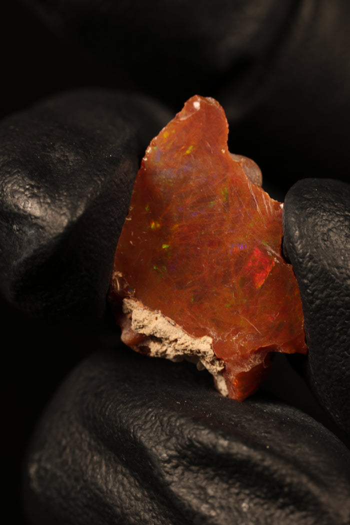 1.05g Rough Ethiopian Jewelry Grade Welo Opal