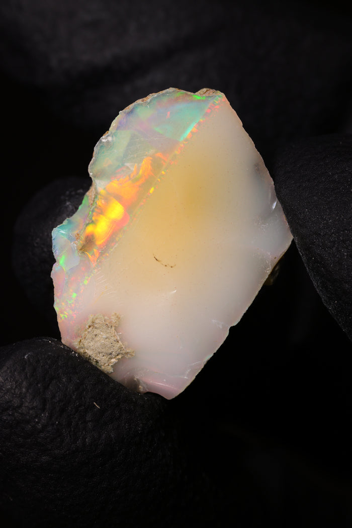 2.50g Rough Ethiopian Jewelry Grade Welo Opal