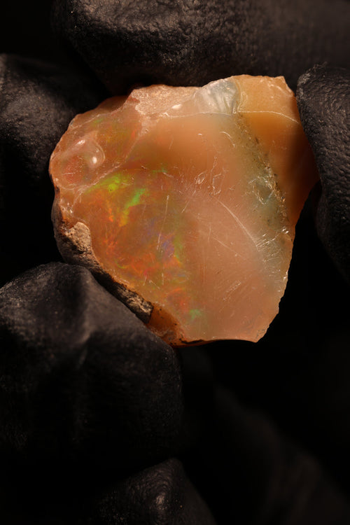 2.90g Rough Ethiopian Jewelry Grade Welo Opal