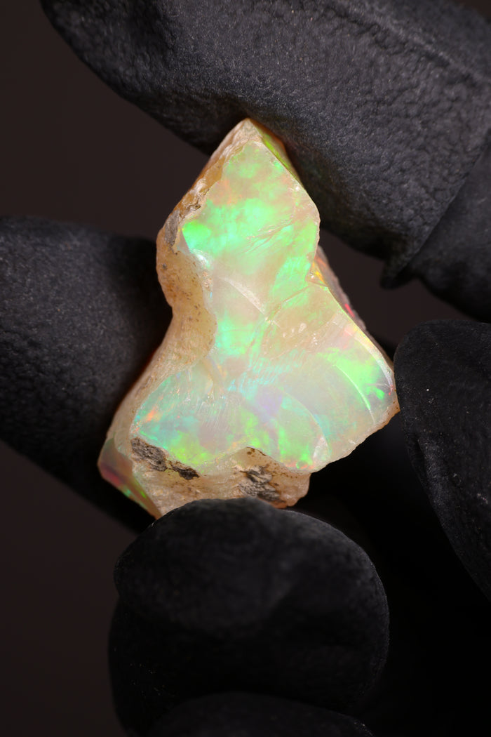 3.90g Rough Ethiopian Jewelry Grade Welo Opal