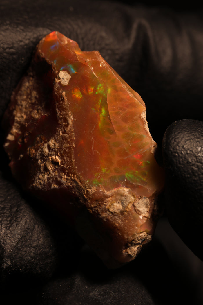4.08g Rough Ethiopian Jewelry Grade Welo Opal
