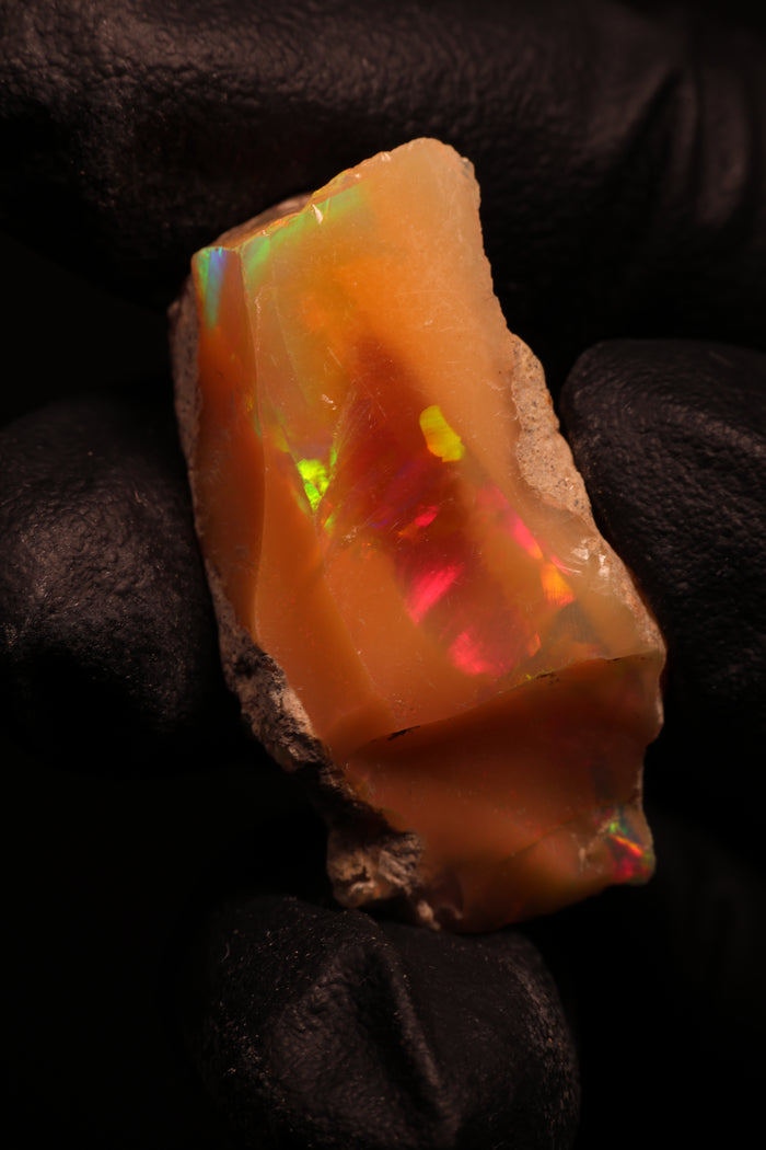 5.72g Rough Ethiopian Jewelry Grade Welo Opal