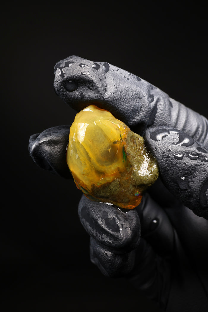 9.72g Rough Ethiopian Welo Specimen Opal