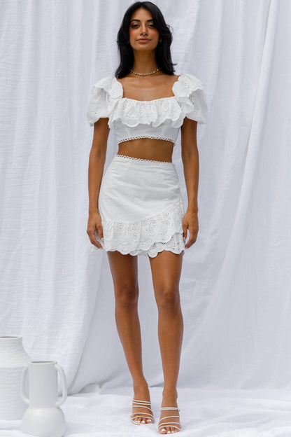 New Moon Scalloped Ruffle Trim Eyelet Skirt White