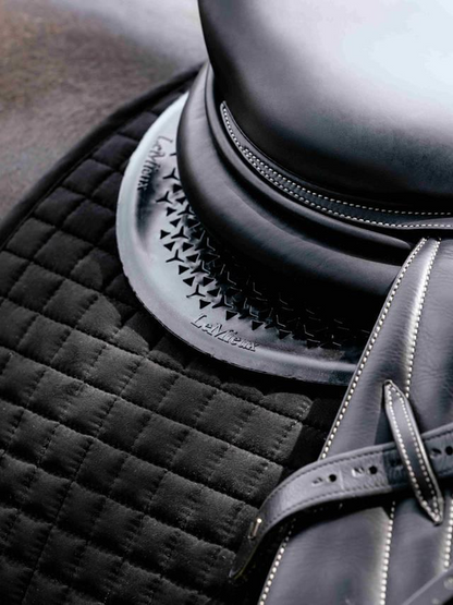 LeMieux Gel-Tek Shaped Half Pad