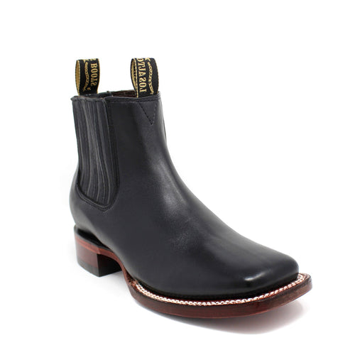 Front angled view of Los Altos men’s ankle boot in black imitation deer finish