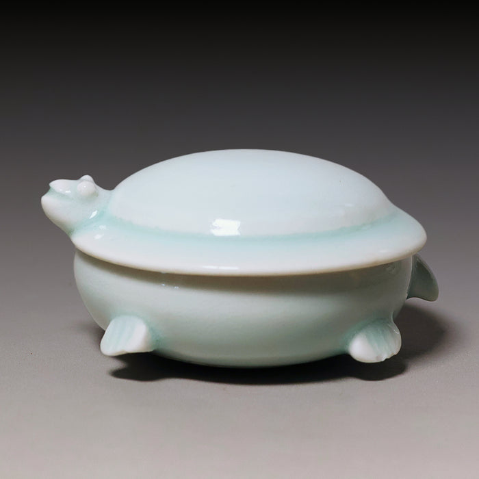 Ming Dynasty, Turtle Shaped Lidded Ceramic Box, Light Blue Glaze