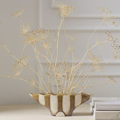 Nadia Vase