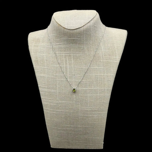 This is the front view of this lovely Sterling Silver and Peridot pendant necklace