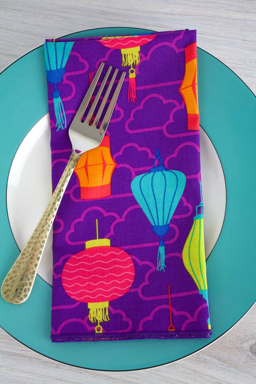 Party Lanterns Napkins in Purple