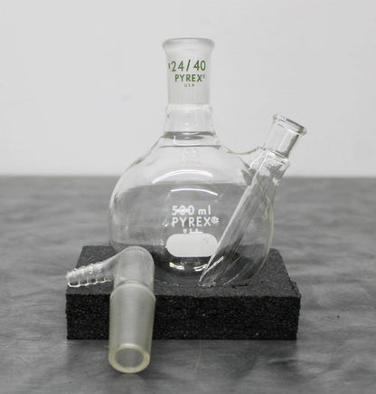 Pyrex 500mL Round Bottom Distilling Flask with Bent Inlet Adapter