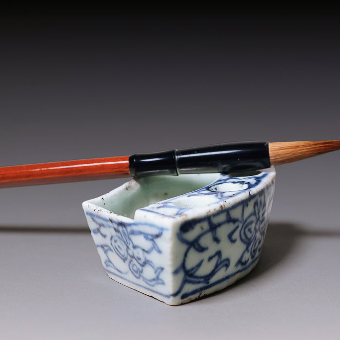 Qing Dynasty, Blue and White Hand Painted Ceramic Calligraphy Brush Holder