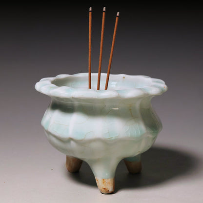 Qing Dynasty, Celadon Glazed Ceramic Tripod Incense Burner