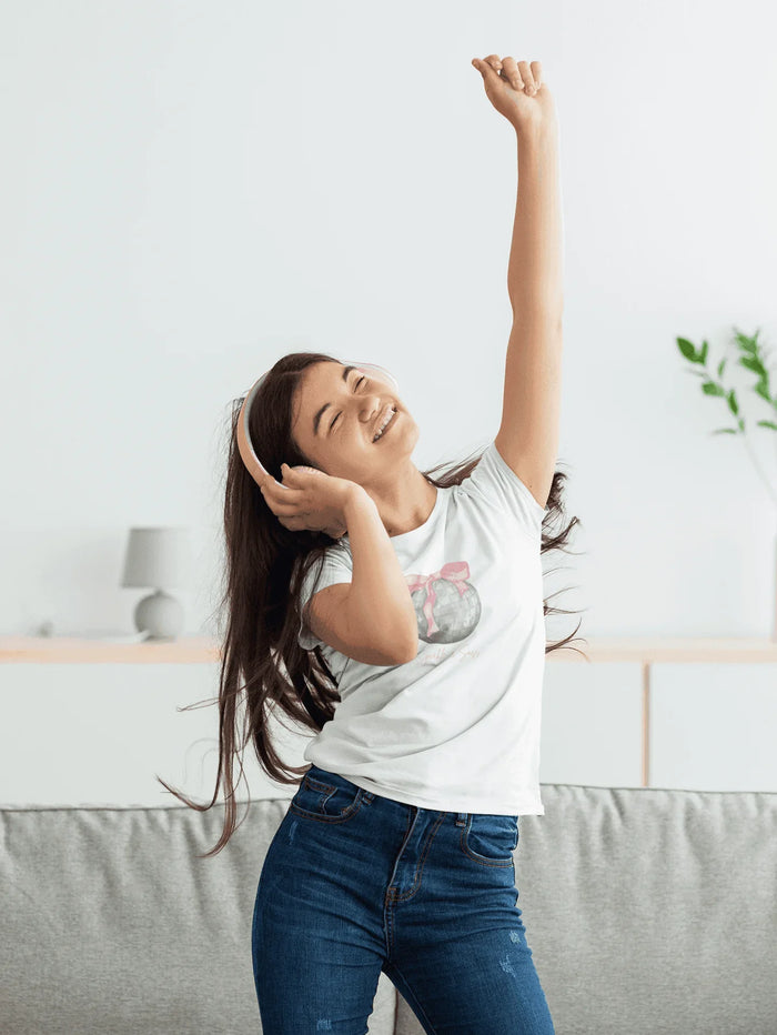 Sparkle and Sass: Youth Short Sleeve Tee - Whippie's