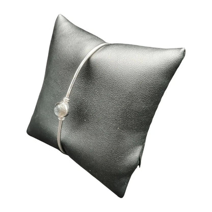 This is the side view of this Labradorite gemstone cuff bracelet