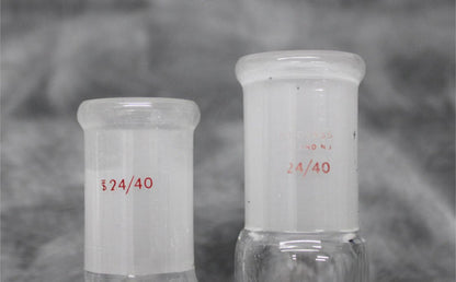 StonyLab 2-Neck 100mL Round Bottom Flask 24/40 Joint and 2 Glass Stoppers 24/40